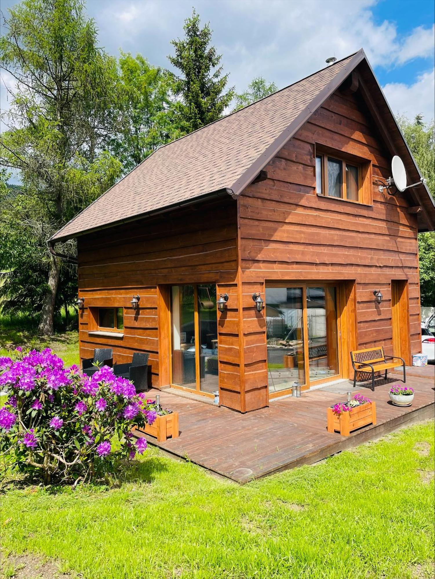 Srub V Oderi Villa Hroznetin Luaran gambar